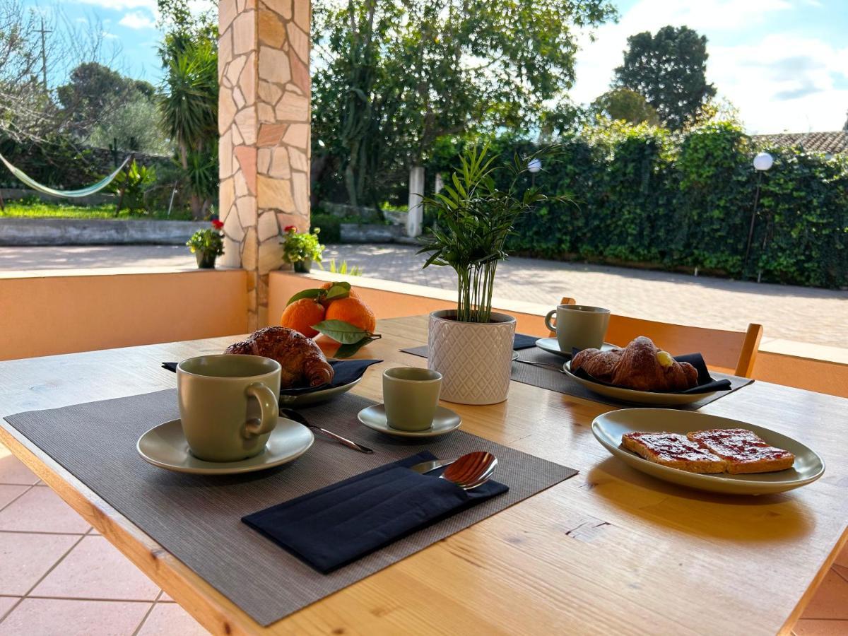 B&B Radice Brucoli Exterior photo